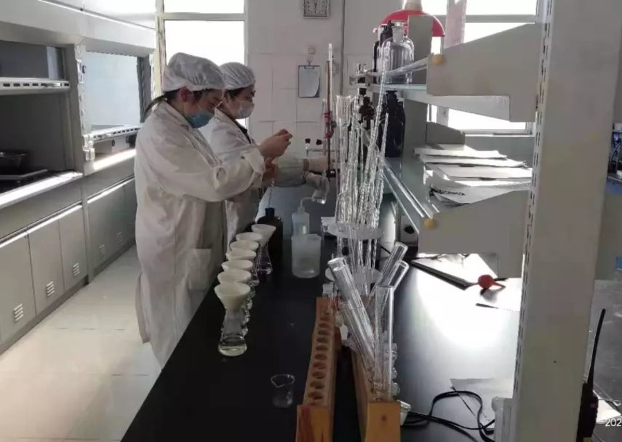 отбор проб продукции молочного завода